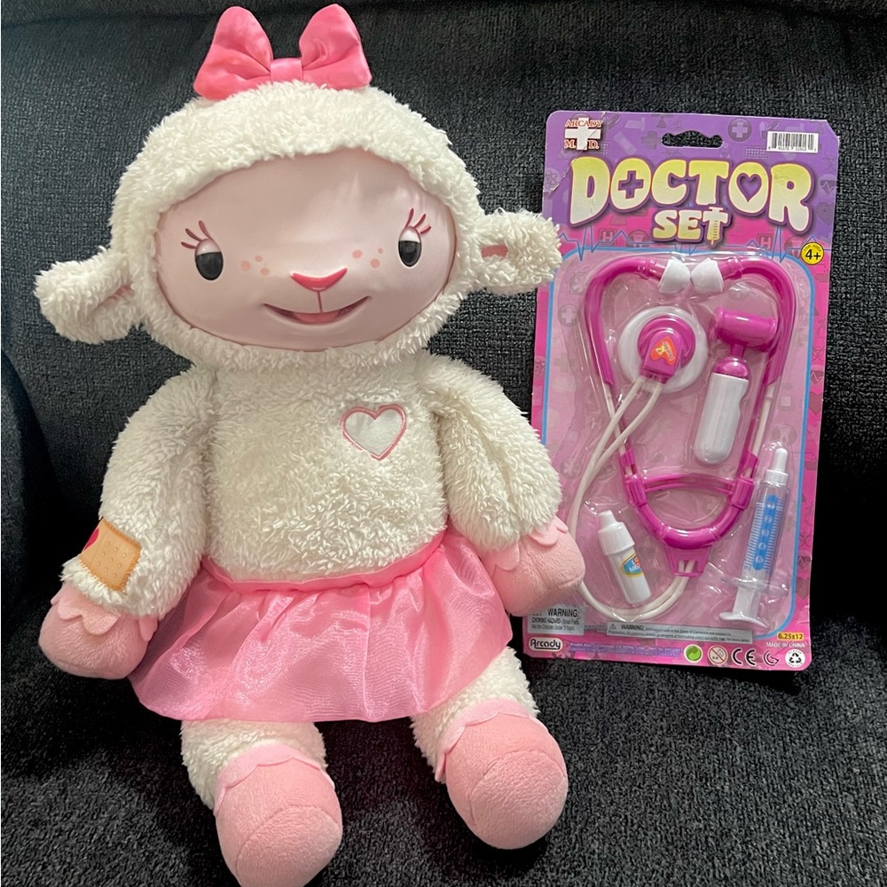 Disney Doc McStuffins “Take Care Of Me” Talking Interactive Lambie.